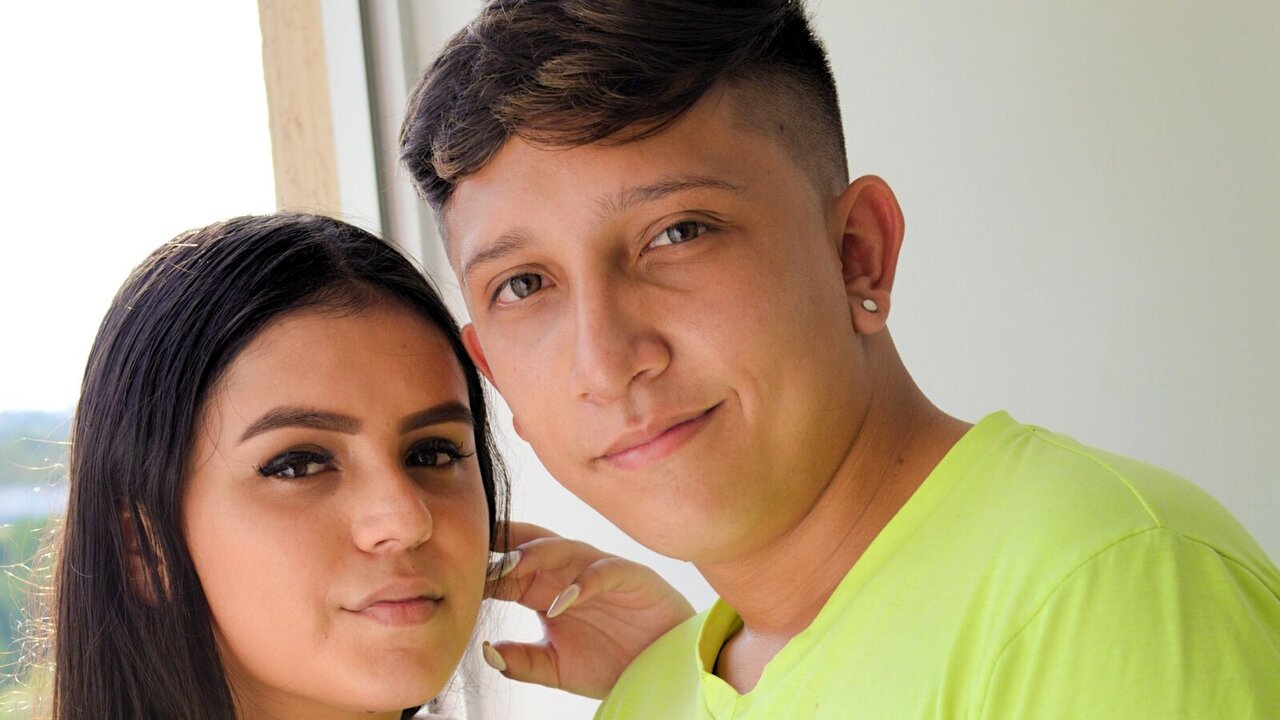 CamilaAndMilan's Sex ChatRoom
