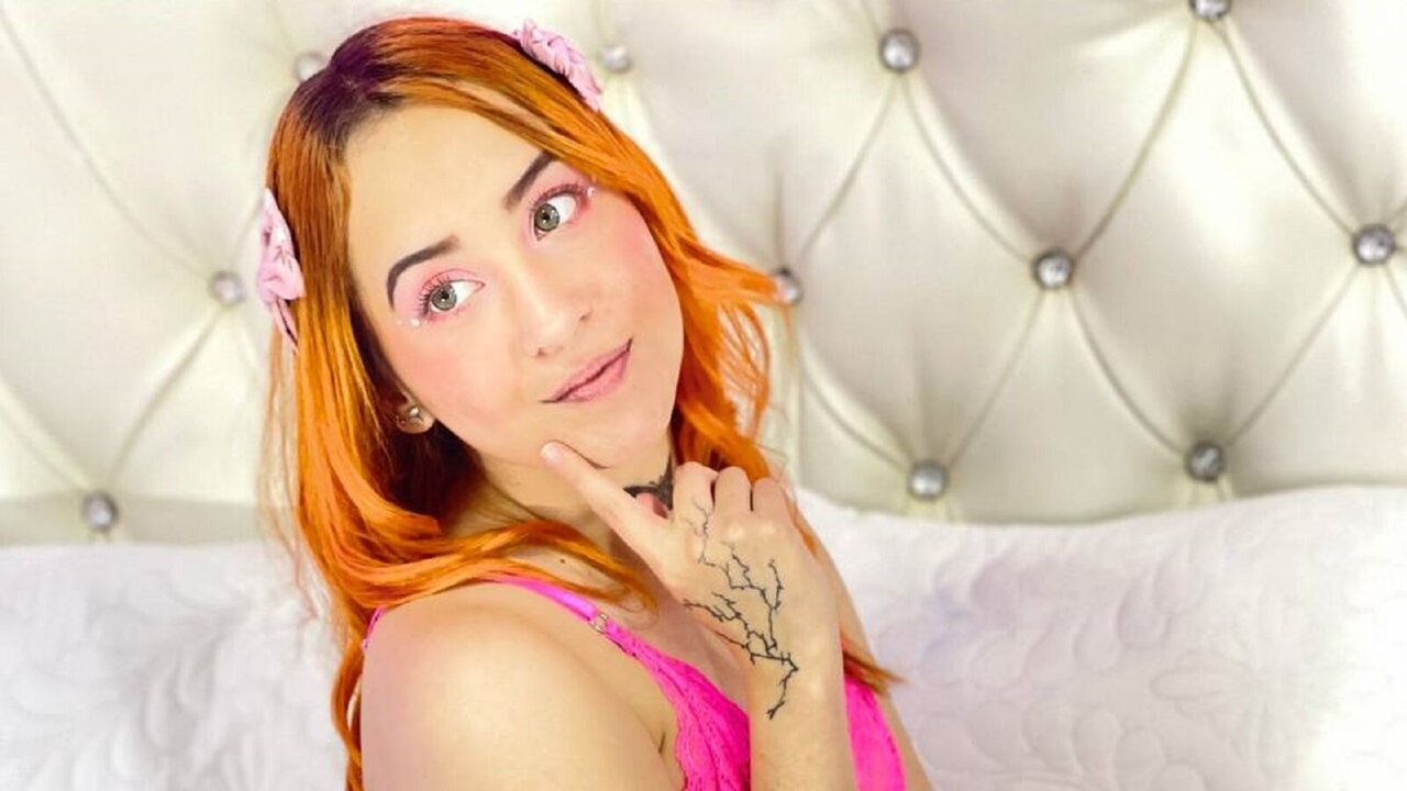 AlisaRousse's Sex ChatRoom