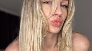 NicoleHamm's Sex ChatRoom