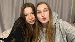 ErickaAndMinna's Sex ChatRoom